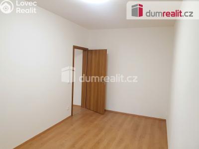 Pronájem bytu 2+KK Milovice, Zátopkova č. 5