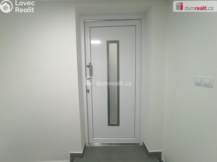 Pronájem bytu 2+1 Karlovy Vary, Lesní č. 8