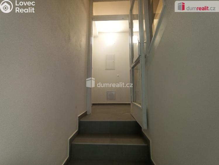 Pronájem bytu 2+1 Karlovy Vary, Lesní č. 10