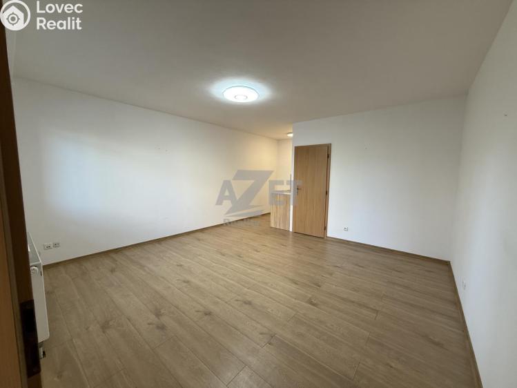 Pronájem bytu 1+KK Bohumín, P. Cingra 100 č. 2