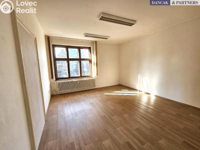 Rent office space Frýdek-Místek, F. Čejky č. 6