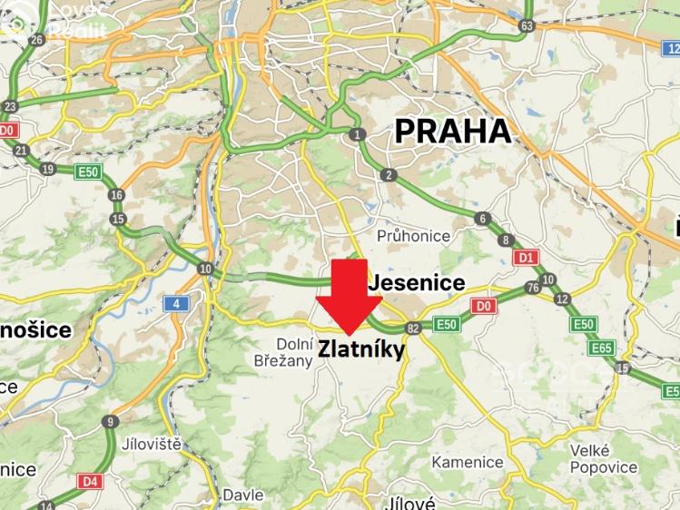 Pronájem rodinného domu Zlatníky-Hodkovice, Náves sv. Petra a Pavla č. 3