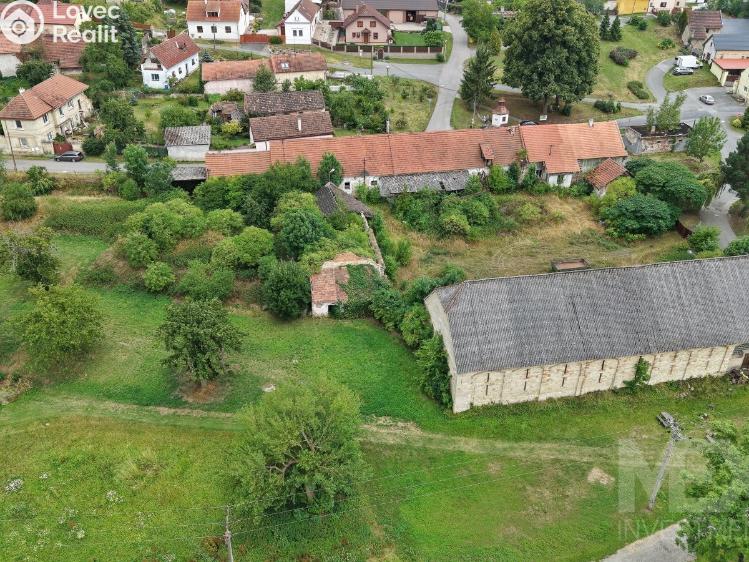 Prodej zemědělské usedlosti Kropáčova Vrutice č. 4