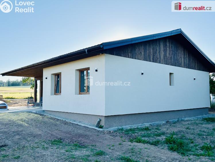 Prodej rodinného domu Zvěstov č. 9