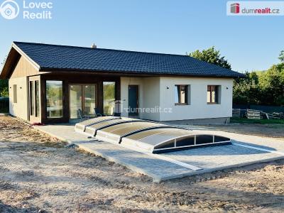 Sale family house Zvěstov č. 1