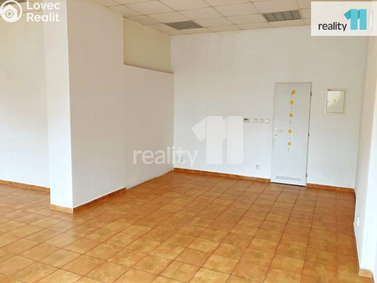 Prodej obchodního prostoru Přeštice, Husova č. 14