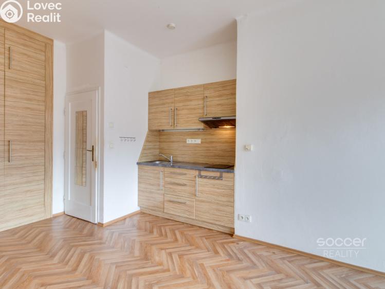 Аренда квартиры 1+1 Praha, Kolbenova č. 1