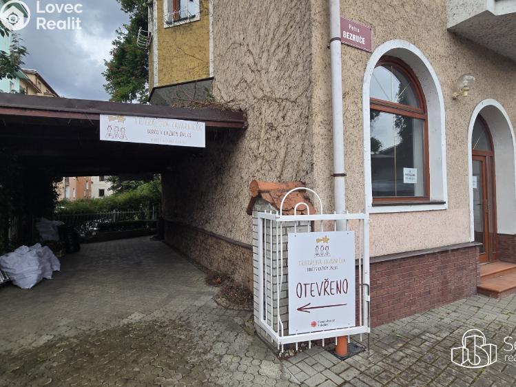 Pronájem obchodního prostoru Sokolov, nábřeží Petra Bezruče č. 7