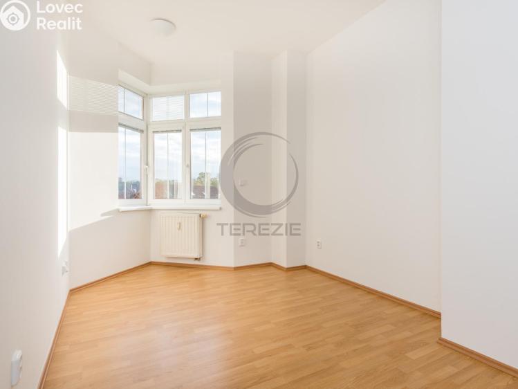 Pronájem bytu 3+KK Praha, Za kovárnou 422/23 č. 6