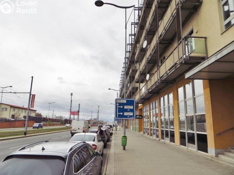 Pronájem obchodního prostoru Praha, Českomoravská č. 17