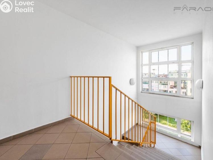 Pronájem bytu 2+KK Praha, Voskovcova č. 11