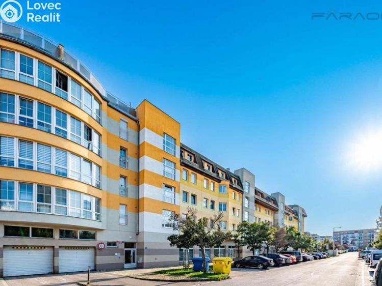 Pronájem bytu 2+KK Praha, Voskovcova č. 12