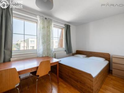Rent apartment 2+KK Praha, Voskovcova č. 5