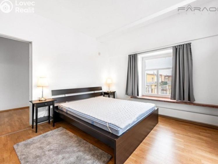 Оренда квартири 5+KK Praha, Dřevná č. 11