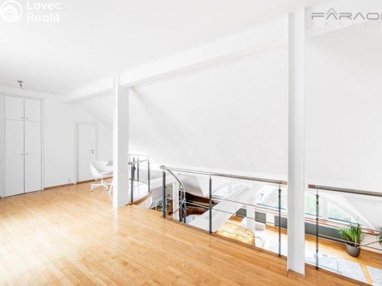 Оренда квартири 5+KK Praha, Dřevná č. 15
