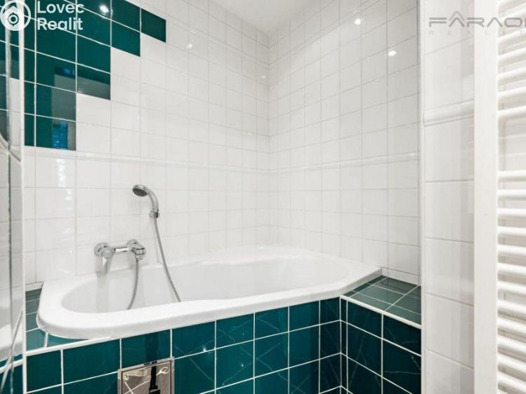 Pronájem bytu 5+KK Praha, Dřevná č. 24