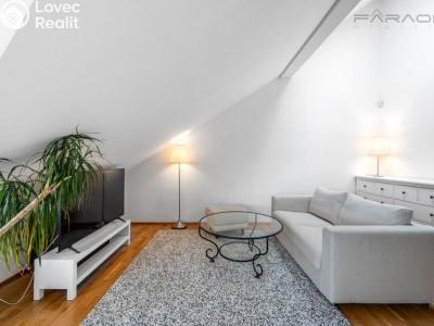 Pronájem bytu 5+KK Praha, Dřevná č. 26