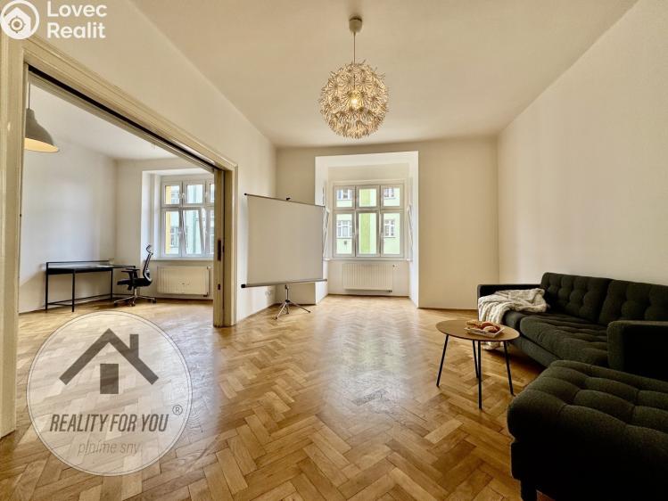 Sale apartment 3+1 Praha, Drahobejlova 1423/5 č. 10