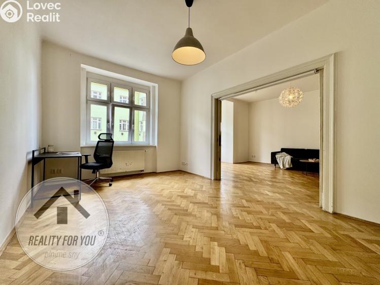 Sale apartment 3+1 Praha, Drahobejlova 1423/5 č. 12