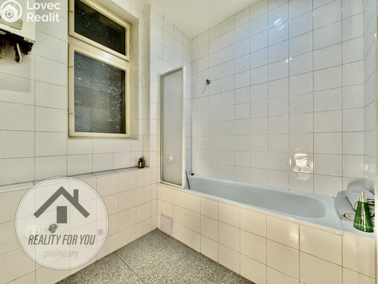 Sale apartment 3+1 Praha, Drahobejlova 1423/5 č. 17