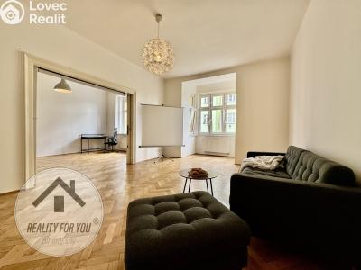 Prodej bytu 3+1 Praha, Drahobejlova č. 1