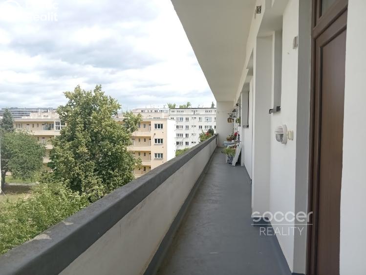 Prodej bytu 2+KK Praha, U nových domů I č. 3