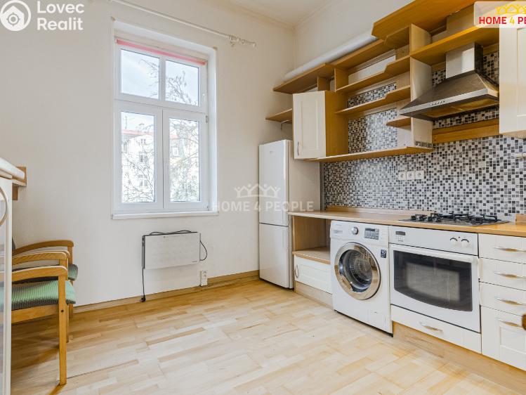 Prodej bytu 2+1 Karlovy Vary, náměstí Dr. M. Horákové č. 2