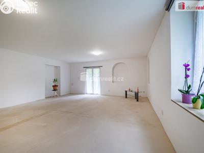 Sale apartment 3+1 Cheb, Břehnická č. 2