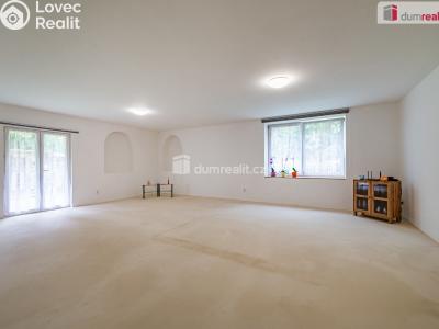 Sale apartment 3+1 Cheb, Břehnická č. 3