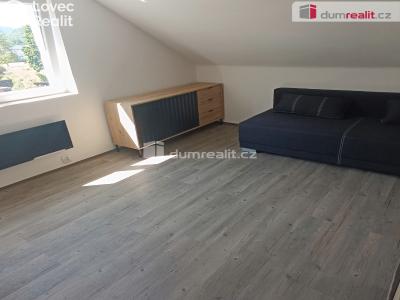 Pronájem bytu 1+KK Benešov nad Ploučnicí, Nádražní č. 5