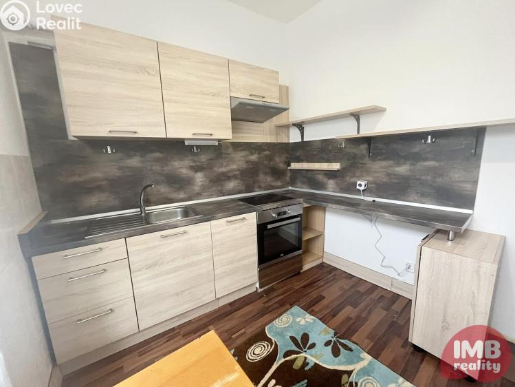 Prodej bytu 1+1 Karlovy Vary, Závodu míru č. 1