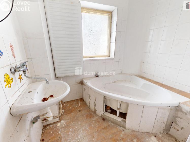 Продаж сімейного будинку Žiželice č. 9