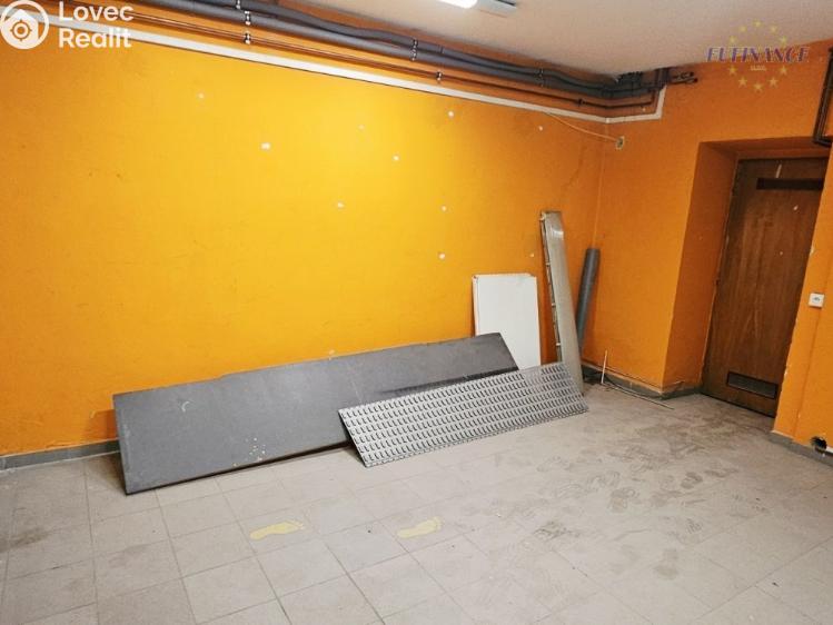 Продажа торгового помещеня Kralupy nad Vltavou, Přemyslova 375 č. 32