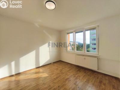 Оренда квартири 4+1 Jirkov, Studentská č. 6