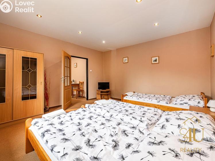 Sale restaurant Křešice č. 10