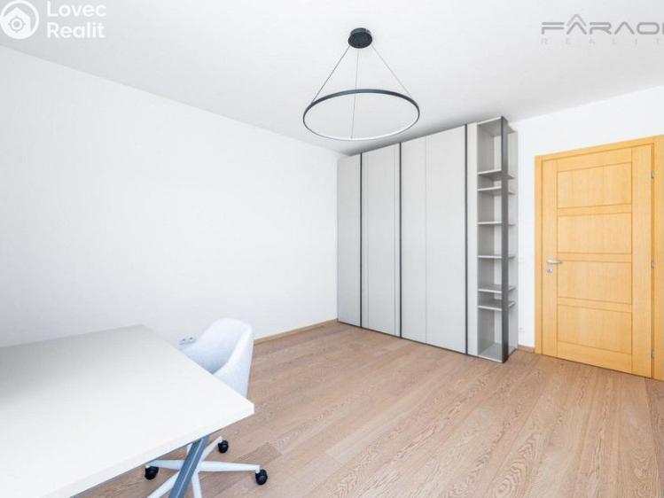 Pronájem bytu 4+KK Praha, Jana Masaryka č. 22