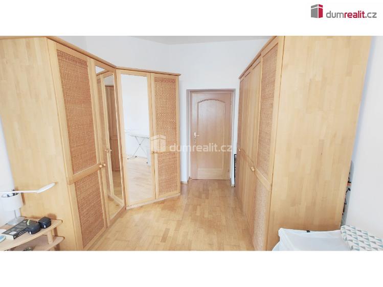 Rent apartment 3+1 Praha 10, Holandská č. 9