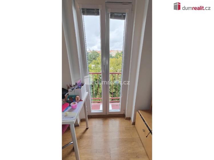 Rent apartment 3+1 Praha 10, Holandská č. 12