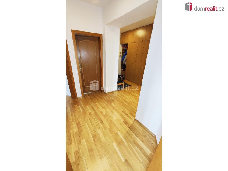 Rent apartment 3+1 Praha 10, Holandská č. 21