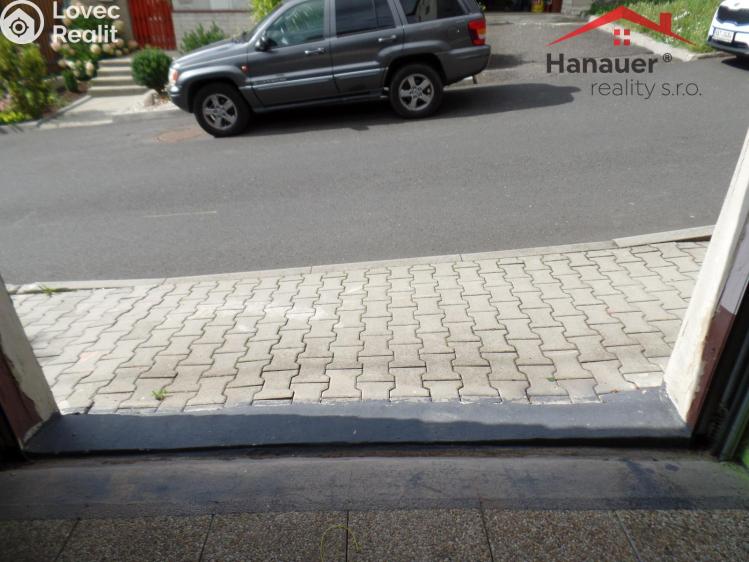 Prodej garáže Bystřany, Komenského č. 14