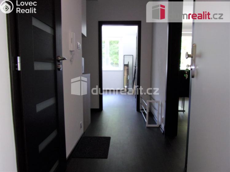 Pronájem bytu 2+1 Karlovy Vary, Charkovská č. 22