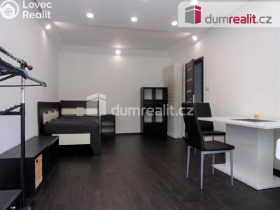Оренда квартири 2+1 Karlovy Vary, Charkovská č. 4