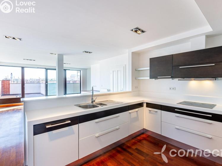 Продажа нестандартной квартиры Praha, Wuchterlova č. 18