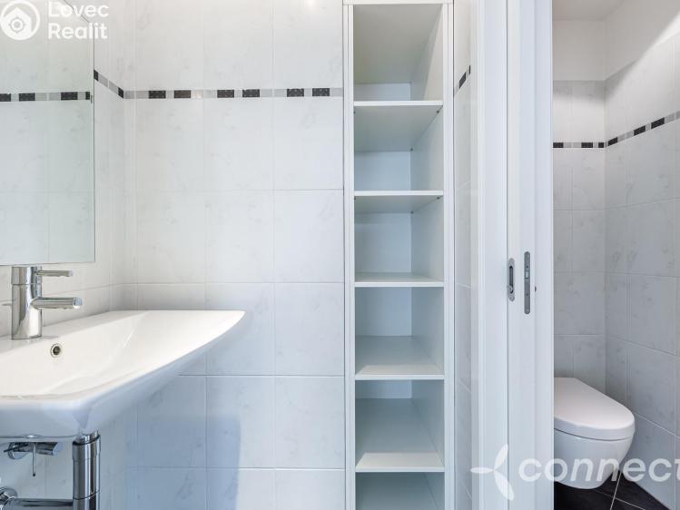 Продажа нестандартной квартиры Praha, Wuchterlova č. 28