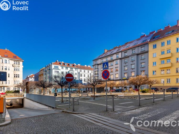 Продажа нестандартной квартиры Praha, Wuchterlova č. 30