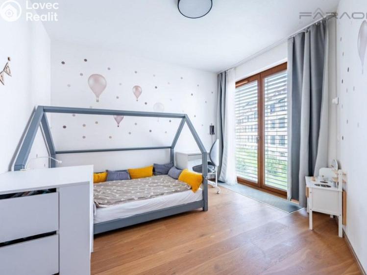 Оренда квартири 3+KK Praha, Naskové č. 12