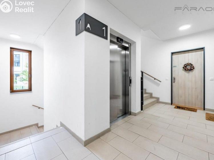 Оренда квартири 3+KK Praha, Naskové č. 16