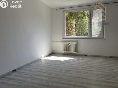 Pronájem bytu 3+1 Bílina, Na Chlumu č. 2