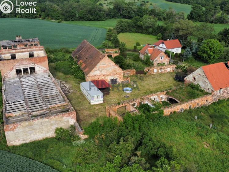 Prodej zemědělské usedlosti Krásný Dvůr č. 8