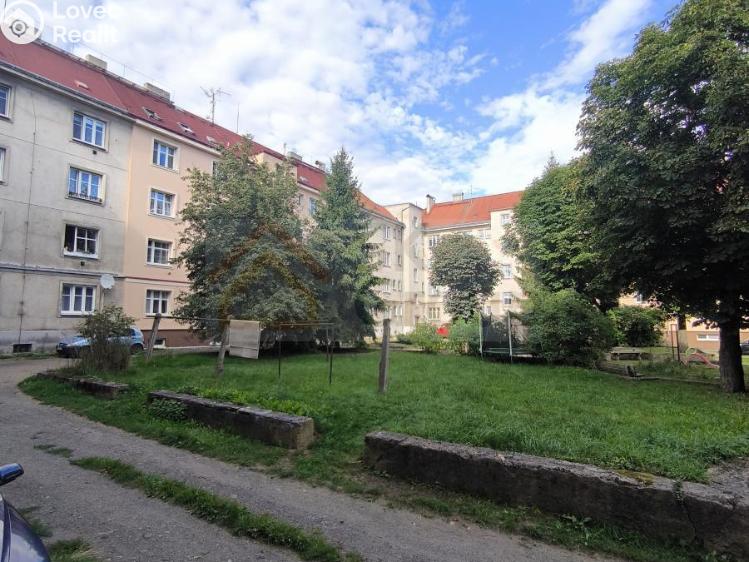 Prodej bytu 2+KK Karlovy Vary, Rohová č. 12